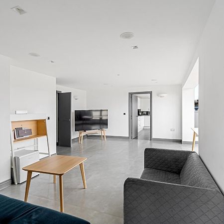 Long Letting - Luxurious 3 Bedroom Penthouse In City Centre - Parking Included! Chelmsford Luaran gambar
